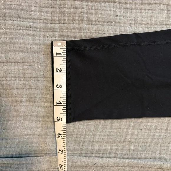 NWT: 90 Degree By Reflex | Black Highwaisted Cropped Leggings - Picture 7 of 7